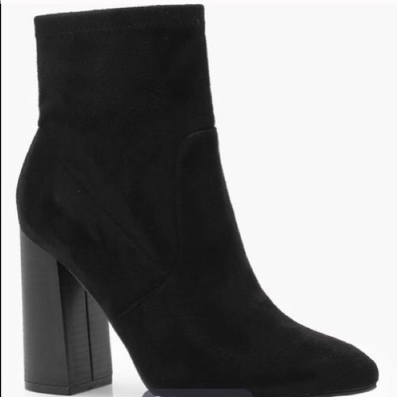 Boohoo Shoes - FINAL SALE‼️‼️Pointed toe Black heel boots